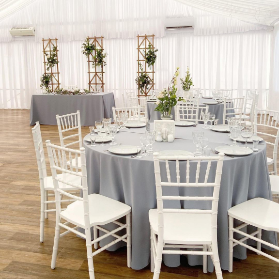 Стулья Кьявари для банкета под открытым небом