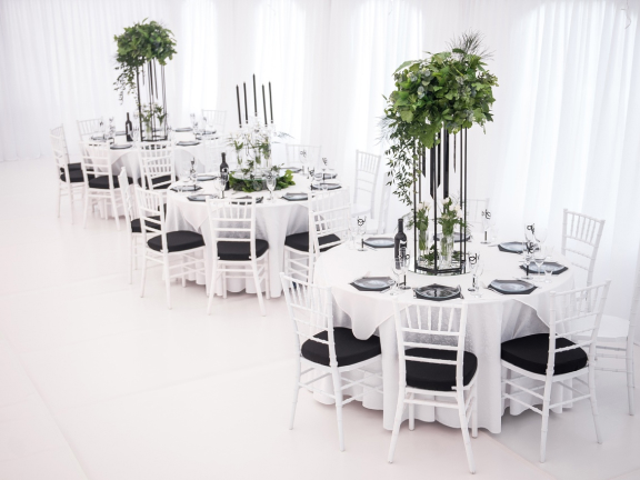 Декор на спинку Кьявари в интерьере